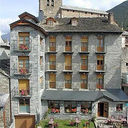 Hotel Gabarre Broto